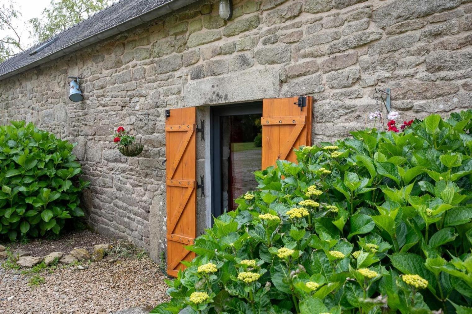 Domaine De La Blanche Hermine Plounerin Exterior foto